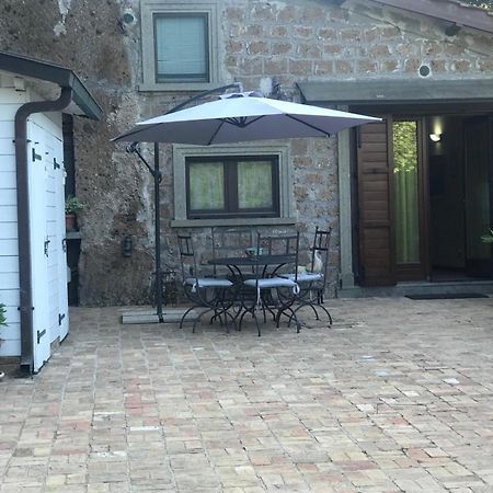 Casetta Santa Fortunata Guest House Sutri Extérieur photo