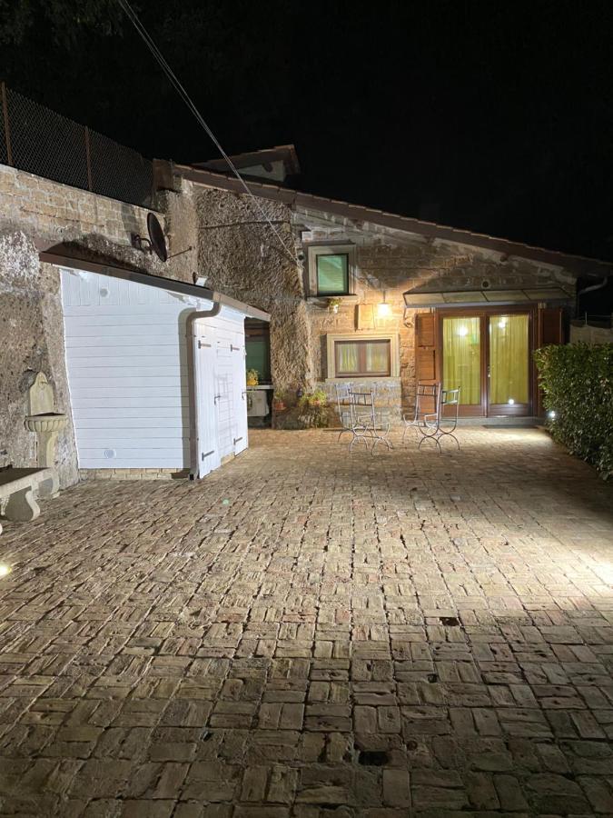 Casetta Santa Fortunata Guest House Sutri Extérieur photo
